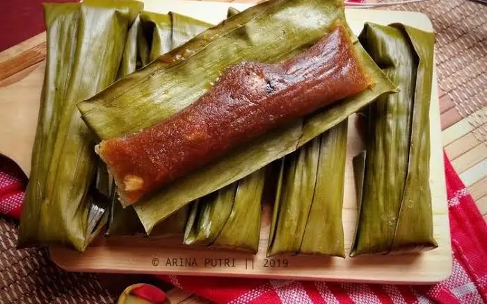 Lepat Gayo, kudapan lezat yang sering disajikan dalam upacara adat.